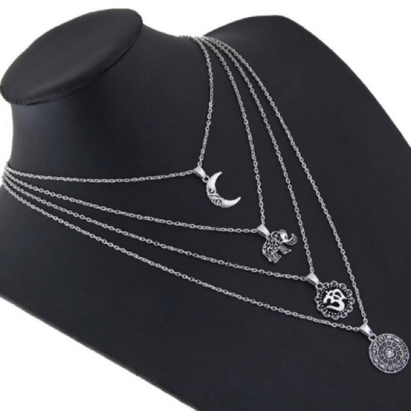 🎁 5/$35 || Multilayered Antiqued Silver Necklace - Picture 3 of 7